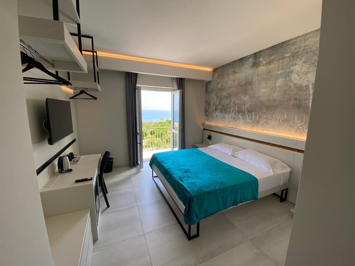 Aether Suites Tropea - Free Private Parking Kültér fotó